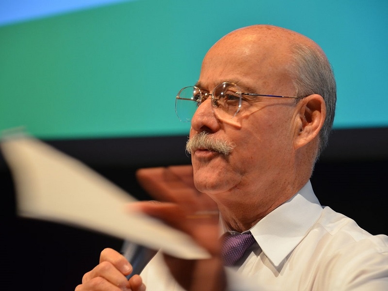 A lezione da Jeremy Rifkin: il futuro sostenibile della Terza Rivoluzione Industriale