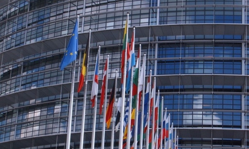 Il Parlamento Europeo abbatte l’impatto ambientale: nuove misure dal 2016