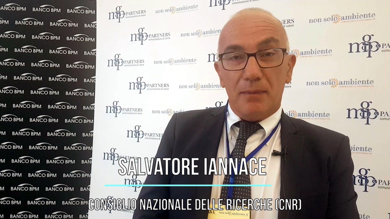 Salvatore Iannace – “Percorsi Sostenibili – Direttiva Single-use Plastics: pro e contro”