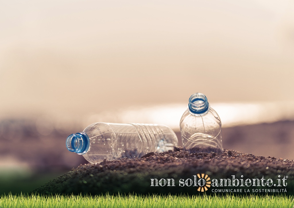 Ministero dell’Ambiente plastic free: la sfida del Ministro Sergio Costa