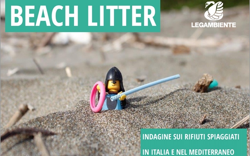 Rifiuti spiaggiati: i risultati dell’indagine “Beach Litter”, firmata Legambiente