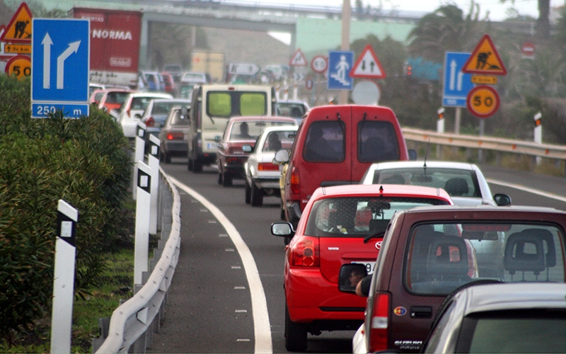 Smart city libere dal traffico: inventato un semaforo intelligente e antismog