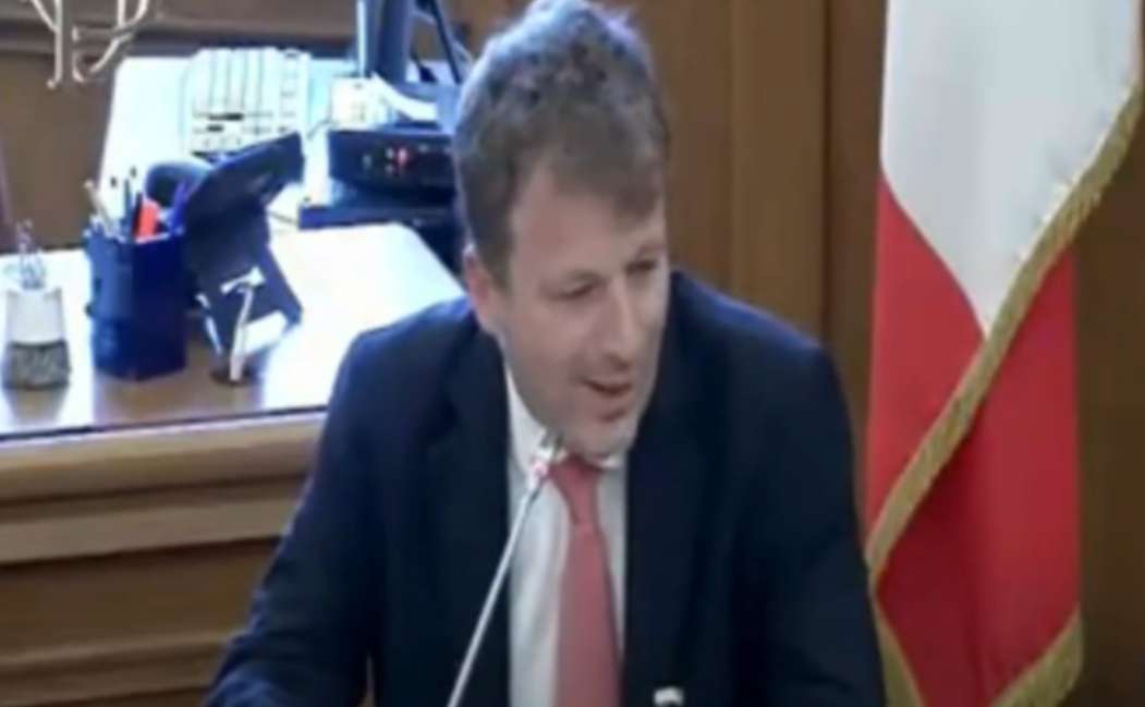 AI Act, META alla Camera spiega i rischi e potenzialità della sua AI